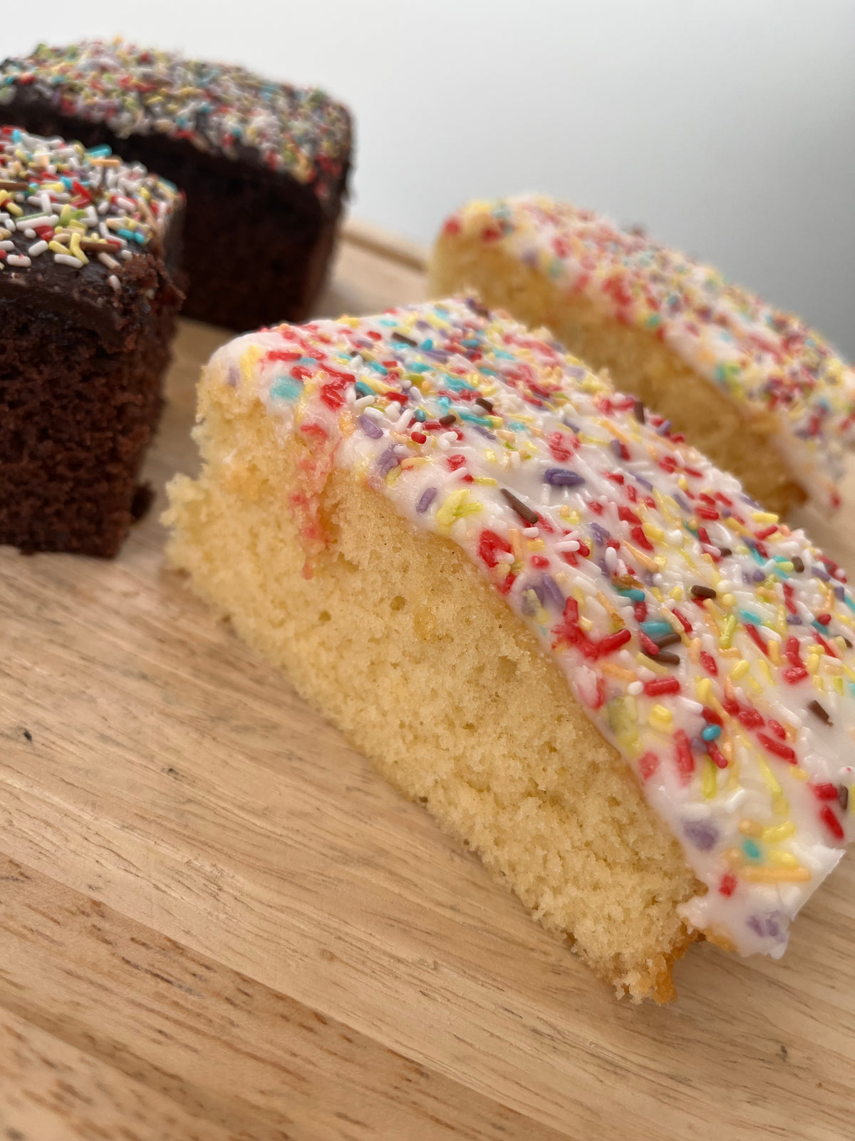 Old School Iced Sponge