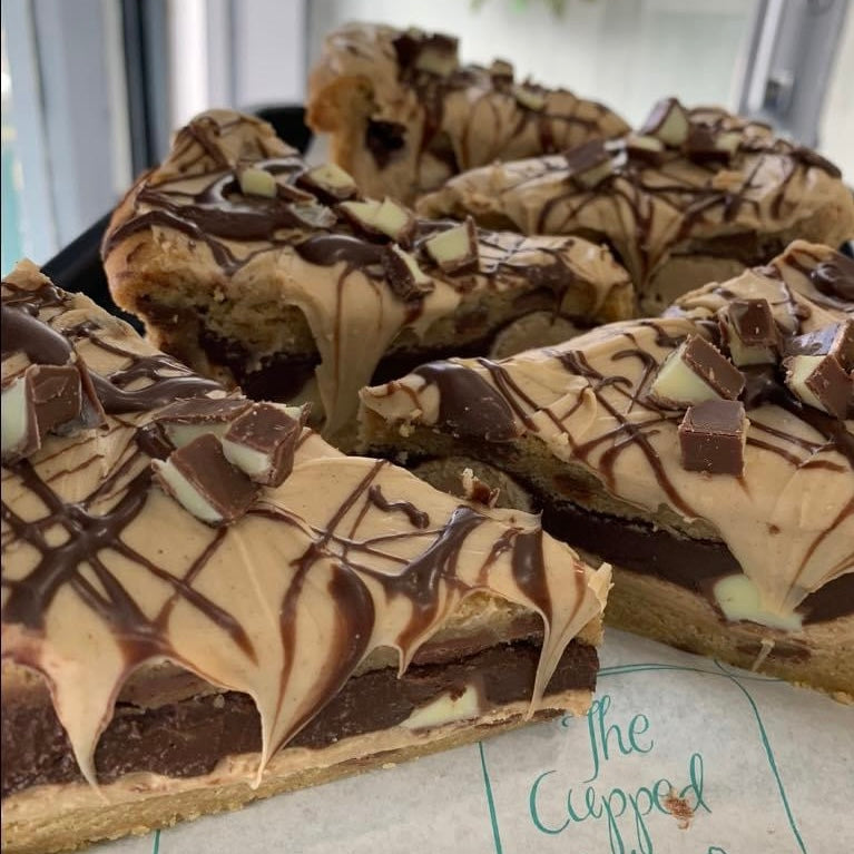 Kinder & Nutella Cookie pie